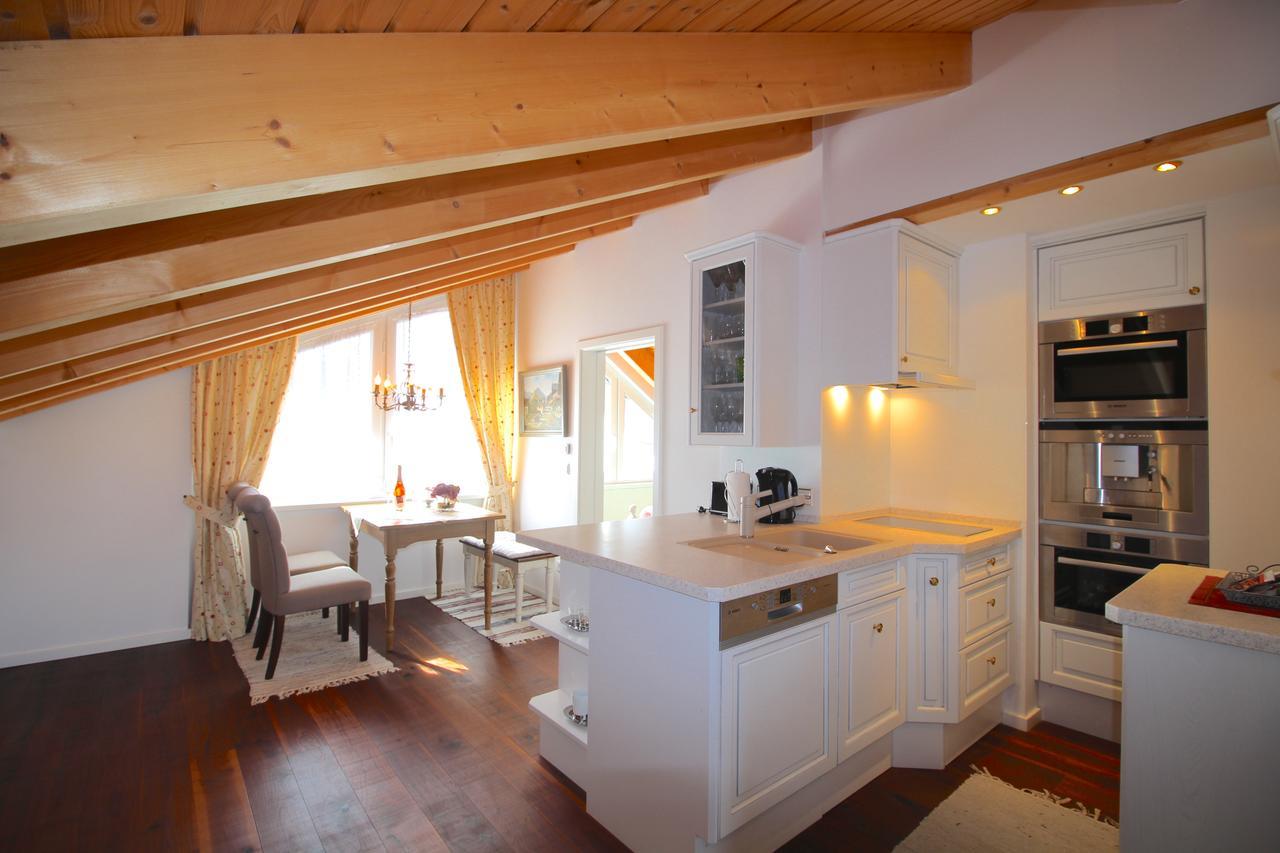 Himmelschloesschen & Chalet Rose Garmisch-Partenkirchen Exterior foto